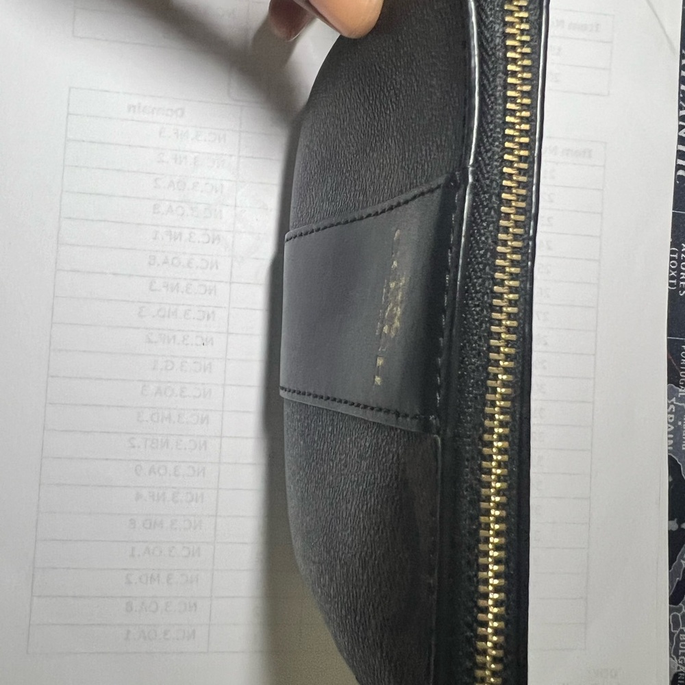 Coach wristlet - Picture 3 of 3